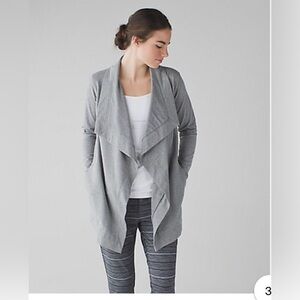 Lululemon Restore Wrap Heathered Medium Grey Size 8